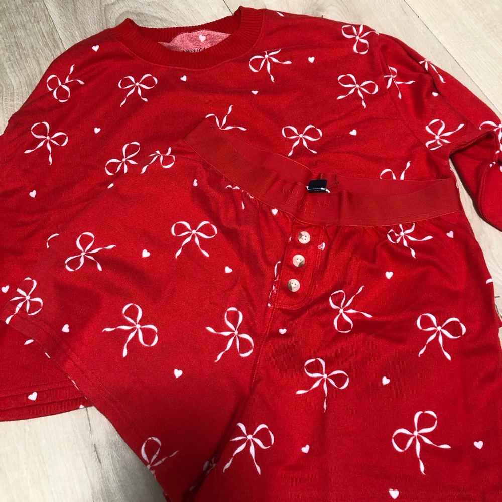 BRAND NEW American Eagle Luxe Plush Pajama Set